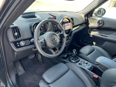 MINI Countryman Cooper S ALL4 Steptronic — SUV compact premium, 4RM et technologie dernière génération — dettaglio