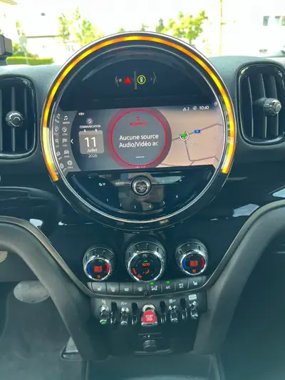 MINI Countryman Cooper S ALL4 Steptronic — SUV compact premium, 4RM et technologie dernière génération — Miniatura 9