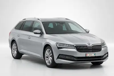 Skoda Superb Combi 2.0 TDi 4x4 — Monospace spacieux, diesel performant, garantie MFK — Miniatur 7