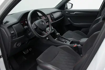 Skoda Kodiaq RS 2.0 Bi-TDI 4x4 — 7 places, dynamique et efficace — Miniatura 9