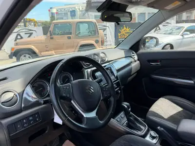 Suzuki Vitara 1.5 Hybrid Edition 35 4x4 — SUV Compact Hybride, 44'000 km — Miniatura 12