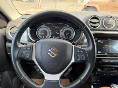 Suzuki Vitara 1.5 Hybrid Edition 35 4x4 — SUV Compact Hybride, 44'000 km — Miniatura 14