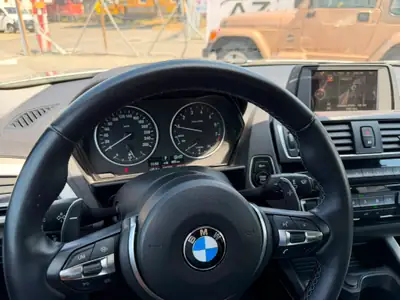 BMW 118i M Sport 2016 — Berline dynamique avec garantie 2 ans — Miniatura 14