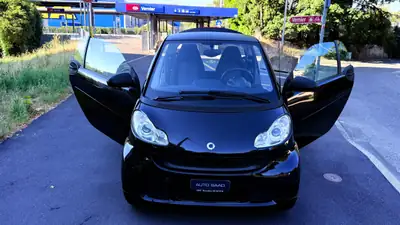 Smart Fortwo 2011 — Citadine maligne, moteur économique et pratique urbaine — Miniatur 11