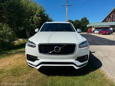 Volvo XC90 2.0 T8 R-Design — SUV 7 places hybride rechargeable, 127'000 km — Außenansicht