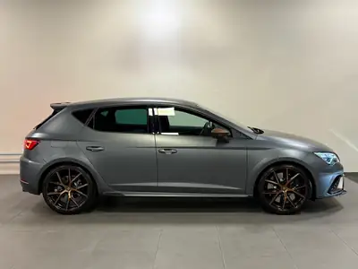 SEAT Leon Cupra R 2.0 TSI 300 — Performance et sportivité sans compromis — vista esterna