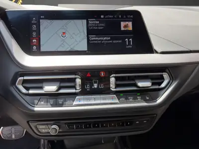 BMW 120i M Sport Steptronic — Berline sportive, 79 500 km, finition premium — Miniatura 21