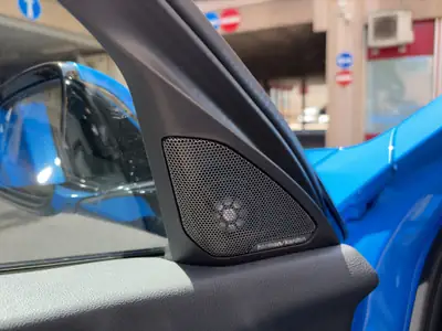 BMW 120i M Sport Steptronic — Berline sportive, 79 500 km, finition premium — Miniatura 29
