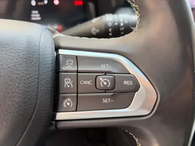 Jeep Compass 4x2 1.3 Limited — SUV urbain agile, 73'900 km, boîte automatisée — Miniatura 25