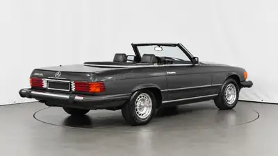 Mercedes-Benz SL 380 R107 1985 — Cabriolet légendaire, restauration complète — vue extérieure