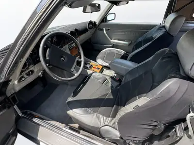 Mercedes-Benz SL 380 R107 1985 — Cabriolet légendaire, restauration complète — détail
