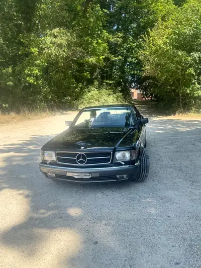 Mercedes-Benz SEC 500 — Coupé sportif de prestige, impeccablement entretenu — vue extérieure