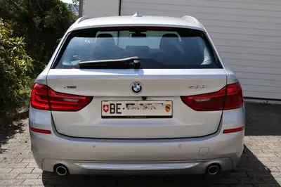 BMW 530i xDrive Luxury Line — Break élégant, traction intégrale, équipement premium — arrière