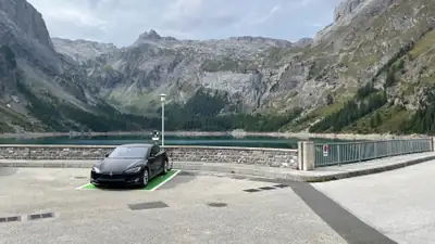 Tesla Model S 75D — Berline électrique performante, Supercharging illimité inclus — Miniatura 10