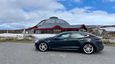 Tesla Model S 75D — Berline électrique performante, Supercharging illimité inclus — Miniatura 13