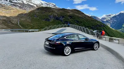 Tesla Model S 75D — Berline électrique performante, Supercharging illimité inclus — Miniatura 15
