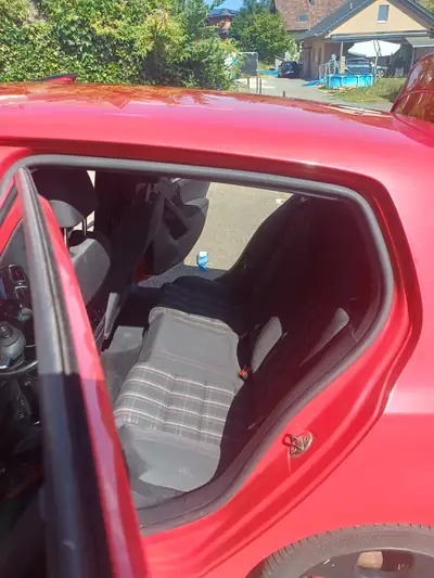 VW Golf 2.0 TSI GTI — Sportive emblématique, 210 ch, entretien récent complet — Miniatura 7