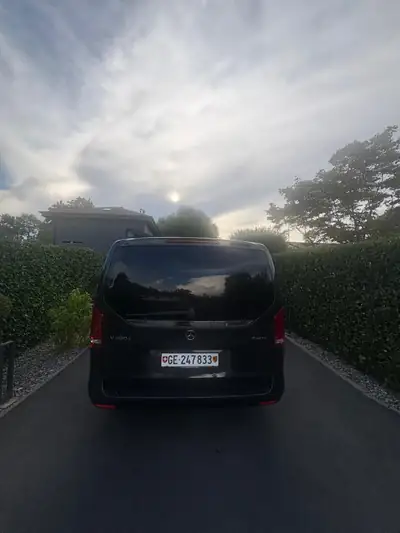 Mercedes-Benz Classe V 300 — Monospace diesel 8 places, 94'000 km, sans sinistre — fianco