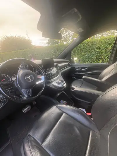 Mercedes-Benz Classe V 300 — Monospace diesel 8 places, 94'000 km, sans sinistre — cruscotto