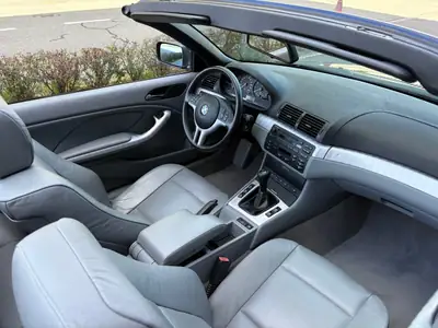 BMW 325ci Cabrio E46 Facelift — Décapotable élégante, boîte manuelle, frais de contrôle récents — Miniatur 10