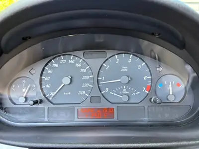 BMW 325ci Cabrio E46 Facelift — Décapotable élégante, boîte manuelle, frais de contrôle récents — Miniatur 14
