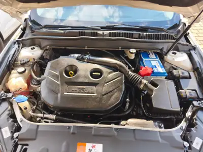 Ford Mondeo 2.0 EcoBoost 240 ch — Break familial performant, moteur récent — tableau de bord