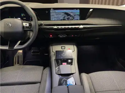 DS 4 1.6 PHEV Étoile — Hybride rechargeable 225 ch, design premium et faible kilométrage — Miniature 7