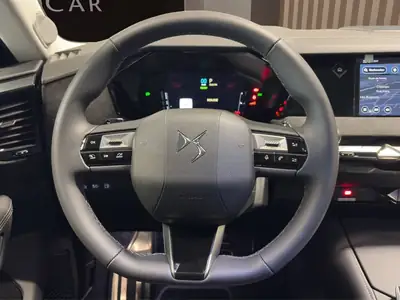 DS 4 1.6 PHEV Étoile — Hybride rechargeable 225 ch, design premium et faible kilométrage — Miniature 15