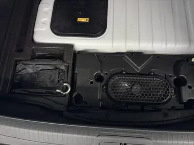 DS 4 1.6 PHEV Étoile — Hybride rechargeable 225 ch, design premium et faible kilométrage — Miniature 13