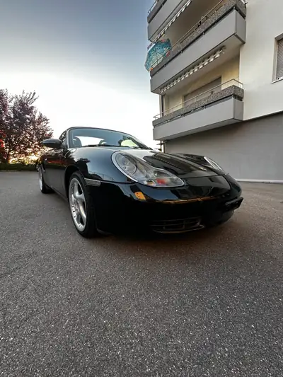 Porsche 718 Boxster 2.7 — Cabriolet sportif élégant, 139'900 km, sans sinistre — Außenansicht