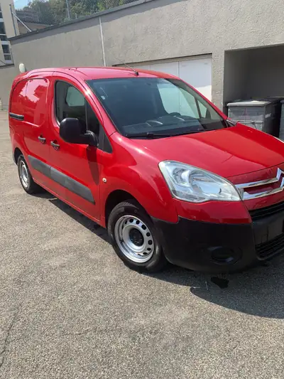 Citroën Berlingo 1.6 — Utilitaire compact robuste, 132 000 km, entretien suivi — côté