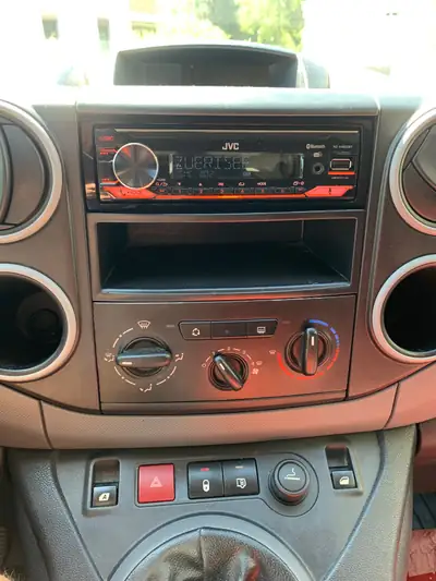 Citroën Berlingo 1.6 — Utilitaire compact robuste, 132 000 km, entretien suivi — intérieur