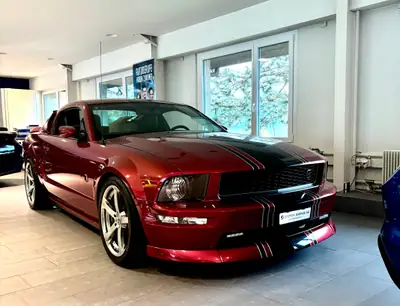 Ford Mustang GT 2006 — Coupé sportif mythique, 301 ch et seulement 50'000 km — exterior view