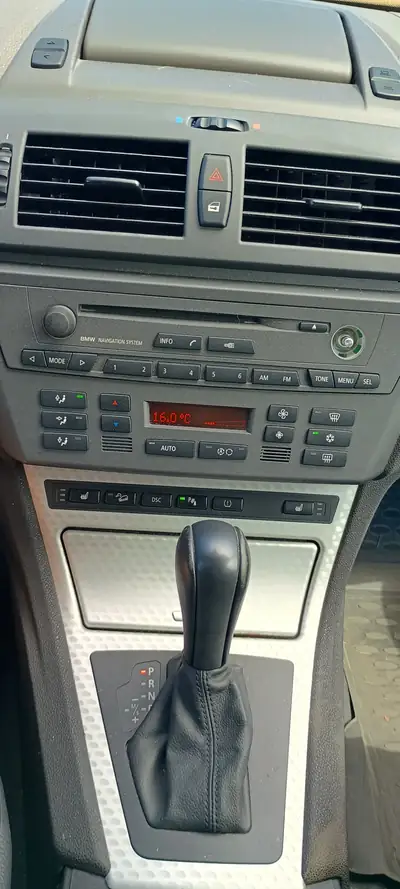 BMW X3 30i — SUV premium polyvalent, 154'000 km, traction intégrale — Armaturenbrett