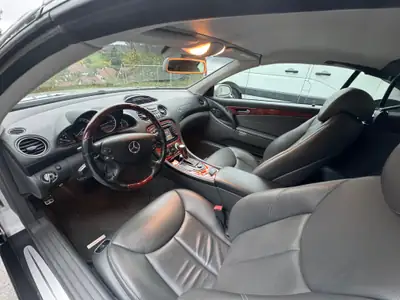 Mercedes-Benz SL 500 V8 — Cabriolet légendaire, 306 ch et seulement 86 000 km — arrière