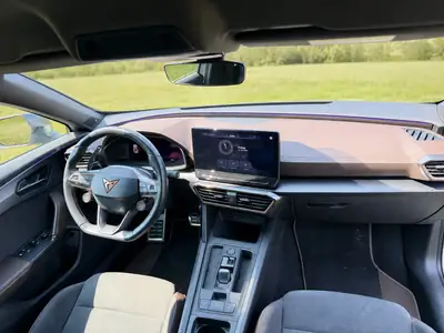 CUPRA Formentor VZ5 Taiga Grey — 390 ch, 4x4, édition limitée 337/999 — Miniatura 15