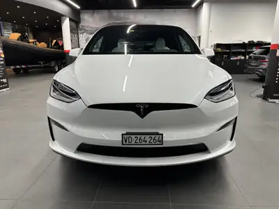 Tesla Model X Plaid — 1020 ch, accélération 2.6s, 6 places, état impeccable — vista posteriore
