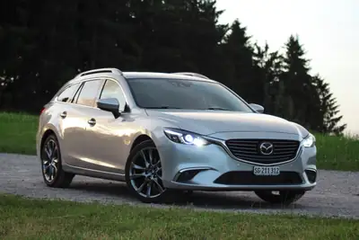 Mazda 6 2.2 D Revolution AWD — Break diesel robuste, traction intégrale, 133'000 km — exterior view
