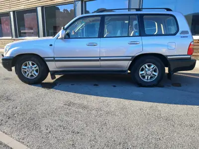 Toyota Land Cruiser 4.2 TDI-I Super Saloon — Légende 50 ans, 100% d'origine, diesel robuste — Detail