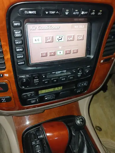 Toyota Land Cruiser 4.2 TDI-I Super Saloon — Légende 50 ans, 100% d'origine, diesel robuste — Miniatur 9