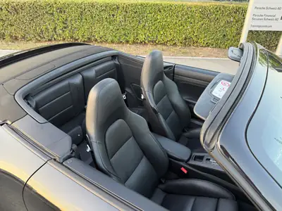 Porsche 911 Carrera 4 GTS Cabriolet PDK — Roadster légendaire, 450 ch, sans sinistre — Thumbnail 16