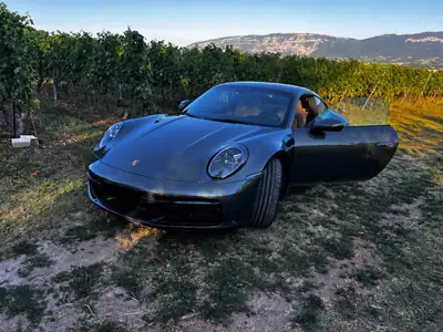 Porsche 911 Carrera 3.0 PDK — Un coupé sport iconique, essence, faible kilométrage — interni