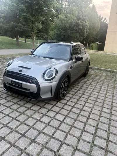 MINI Cooper S 2.0i — Sportive compacte 204 ch, très peu kilométrée — fianco
