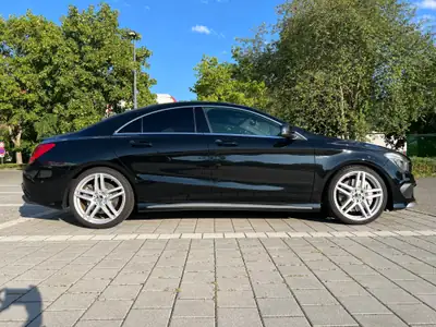 Mercedes-AMG CLA 45 — Performance sportive et confort premium, exemplaire impeccable — tableau de bord