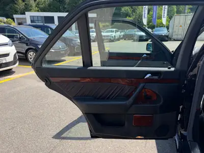 Mercedes-Benz S 500 Exklusiv — Berline de prestige 1997, édition limitée 1 sur 50 — Miniatur 17