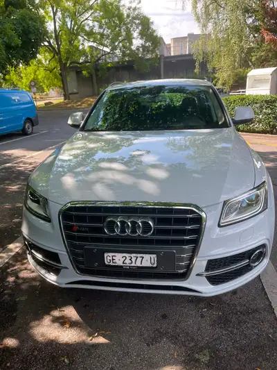 Audi SQ5 3.0 TDI Quattro — SUV premium diesel, 313 ch, peu kilométré — Heckansicht