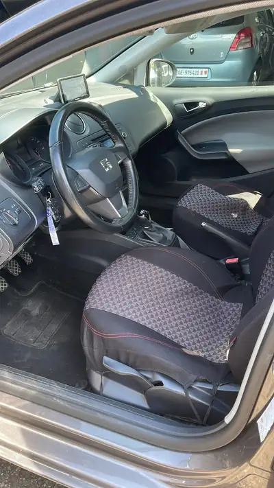 SEAT Ibiza 1.2 TSI Style — Citadine dynamique, économe et sans sinistre — Miniatur 10