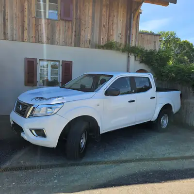 Nissan Navara Double Cab 2.3 dCi — Pickup robuste, 4x4 intégral, entretien réduit — Seitenansicht