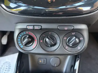 Opel Adam 1.0 ecoFLEX Turbo JAM — Citadine dynamique, économe et sans sinistre — Thumbnail 16
