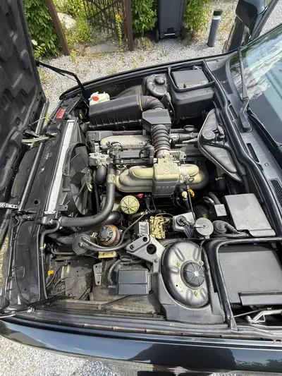 BMW 735 — Berline de prestige 1988, motorisation 211 ch et transmission automatique — cruscotto